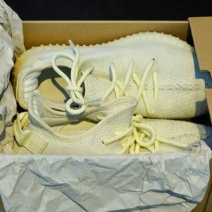 Yeezy Boost 350 v2